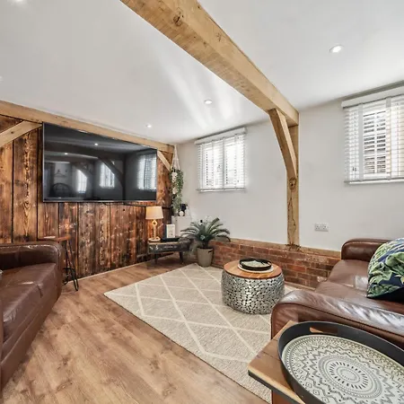 Countryside Barn With Hot Tub In New Forest Hordle Exterior photo